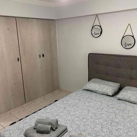 Olas 1-Bedroom Apartment Near The Center Of Athen Eksteriør billede